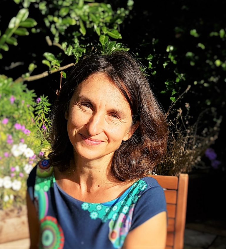 Kratkih pet s Sabino Rožen, socialno delavko in psihoterapevtko